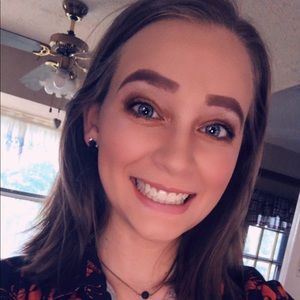 Meet your Posher, Mackenzie